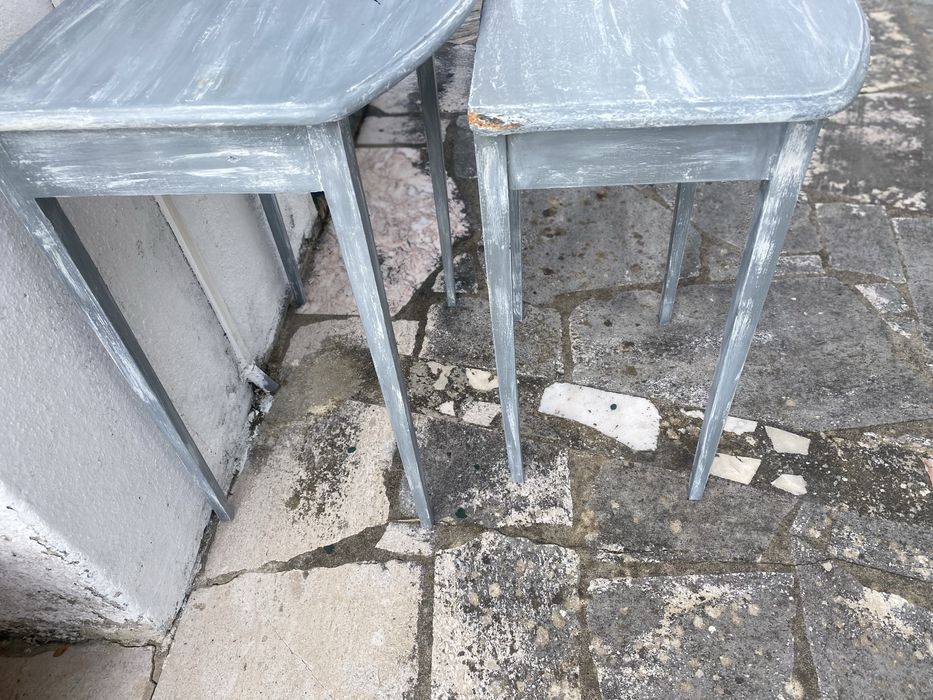 Mesa rústica de apoio pintada - são 2