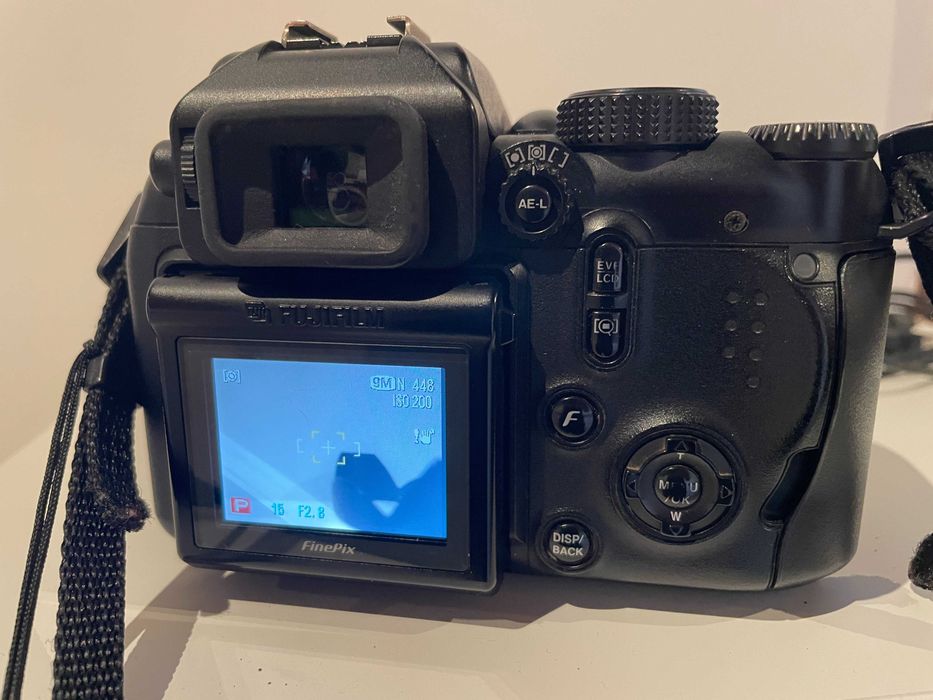 Fujifilm Finepix S9500 - Bom estado