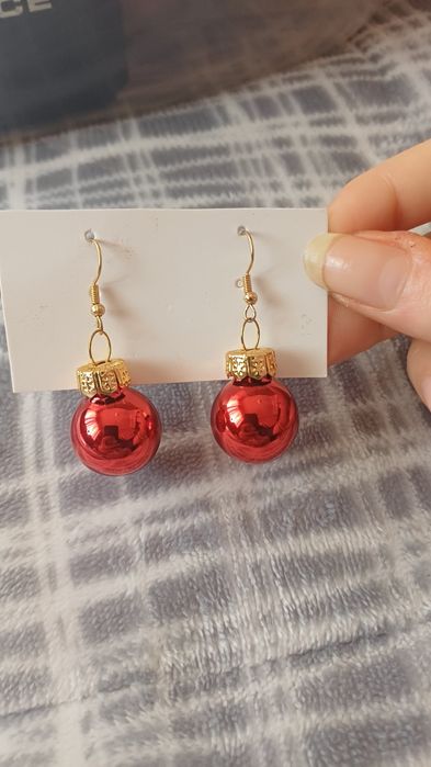Brincos bolas de natal