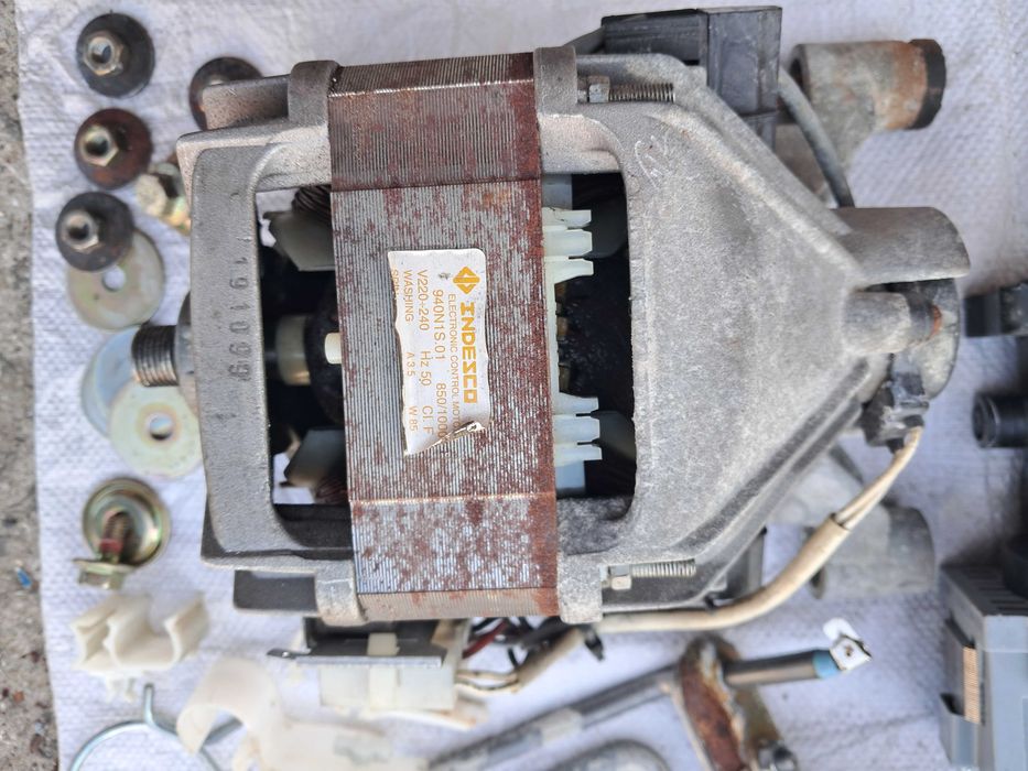 Стиральная машинка Аристон Маргарита