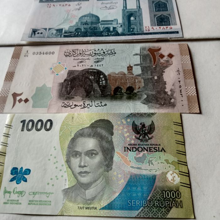 Notas e cedulas varios paises