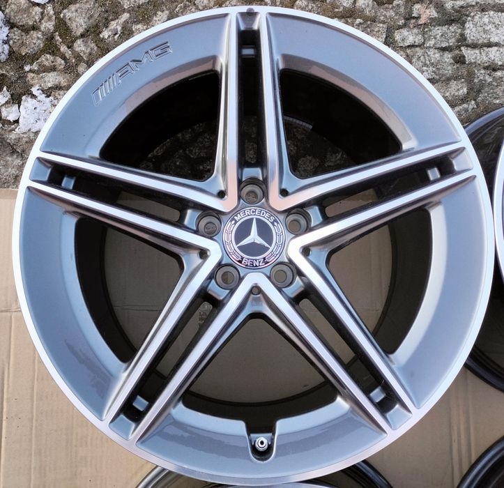 Nowe Felgi  Mercedes C 63 AMG 19 cali 5x112  E klasa Glc