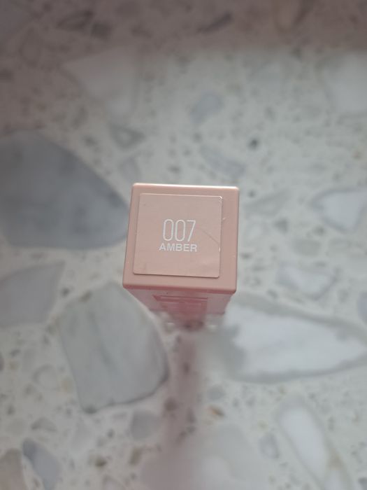 Pomadka w płynie Maybelline