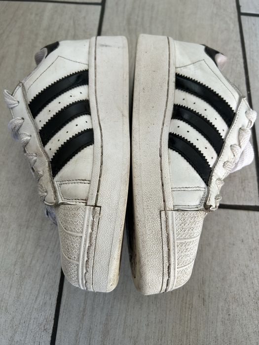 Кросівки Adidas кросівки