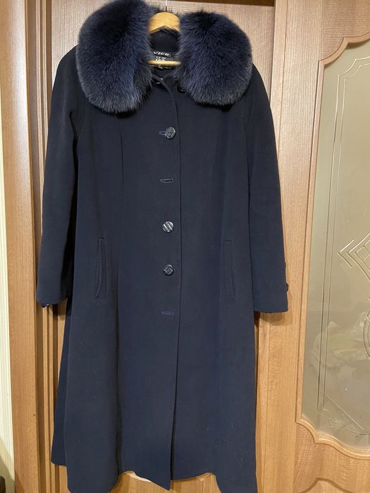 Пальто жіноче, зимове з натуральним коміром 54- 56р.