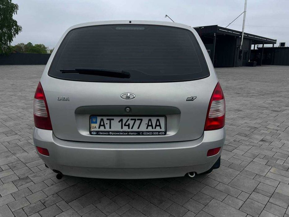 Лада Калина 1117 універсал 2011 рік машина в рідній фарбі не бита