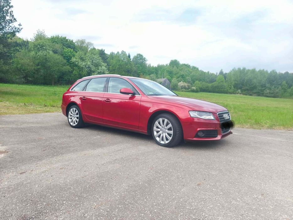 Audi A4B8……………..