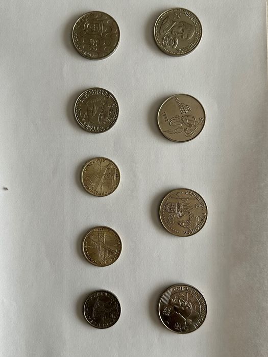 Moedas de escudo antigas