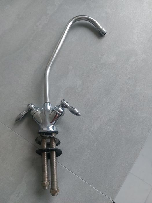 Кран змішувач для кухні