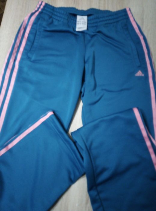 Костюм спортивний