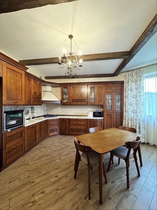 Продаж будинку Малехів (Львів) /9 сот/250 м кв з ремонтом