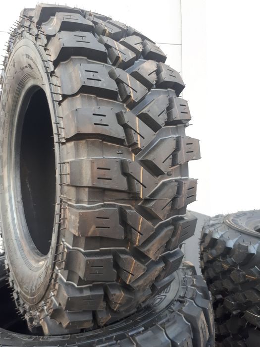 245/70r16 4x4 OFF ROAD - Opony terenowe bieżnikowane