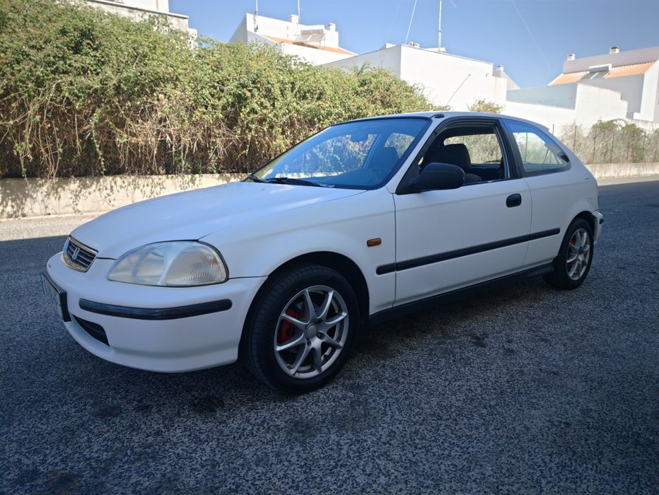 Civic 1.4i muito material novo