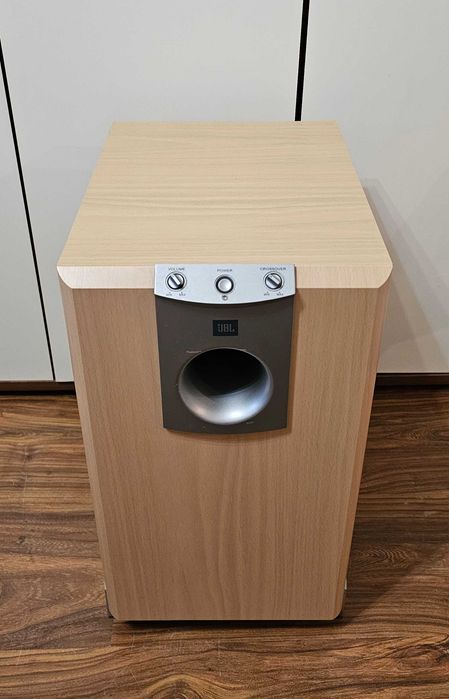 Subwoofer aktywny JBL SUB178 | 20 cm | 200W |