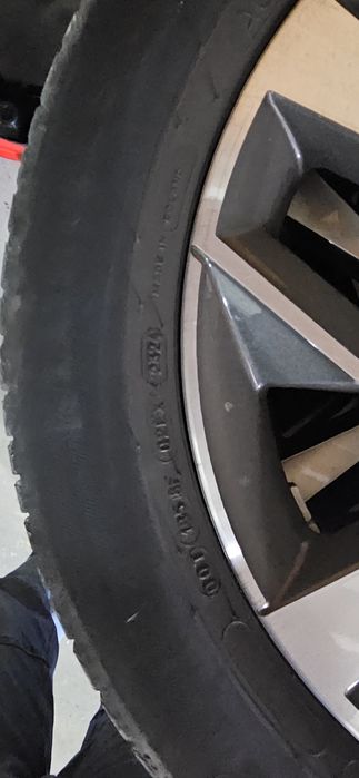 Koła letnie Audi Q 5 rocznik 2024, 235/55/19 orginale