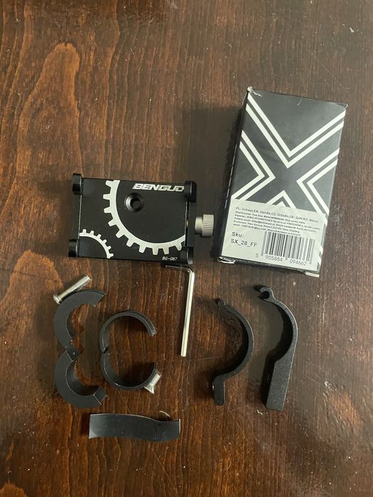 Продам металлический держатель телефона BENGUC BG-067 для велосипеда.