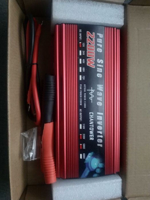 Інвертор чистий синус 12 220В 2200W