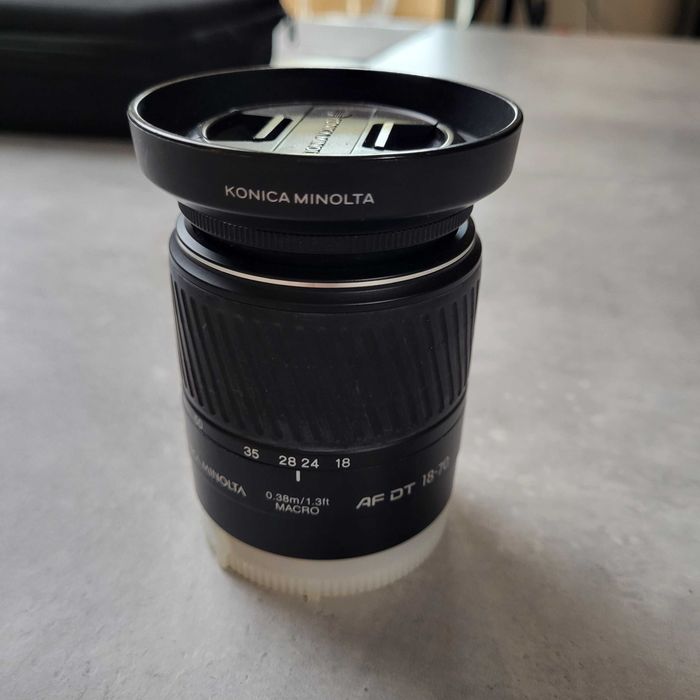 Lente Konica-Minolta 18-70mm F3.5-5.6