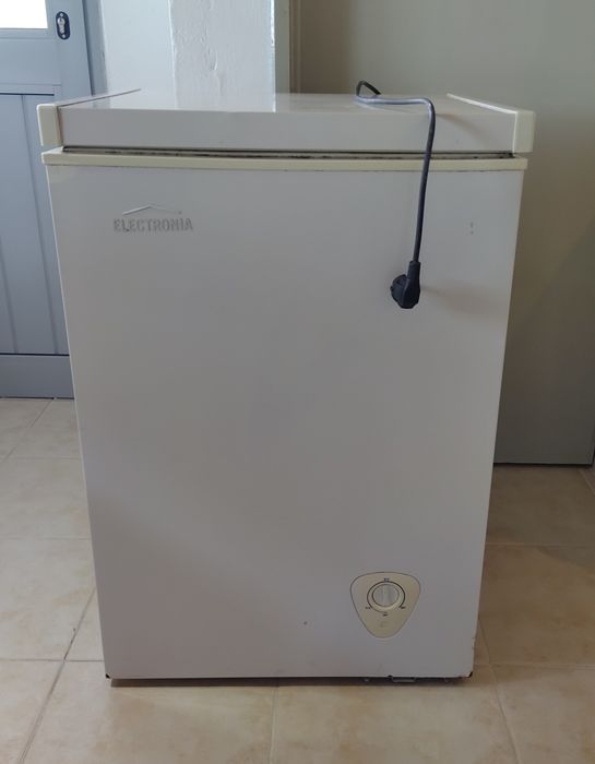 Frigorífico Indesit + arca congeladora Electronia usados , oportunidade!