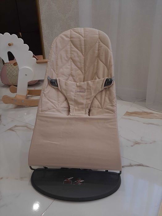 Шезлонг дитячий BabyBjorn