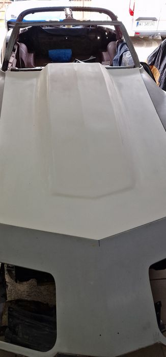 garb na maskę Corvette C3   na wystający filtr powietrza