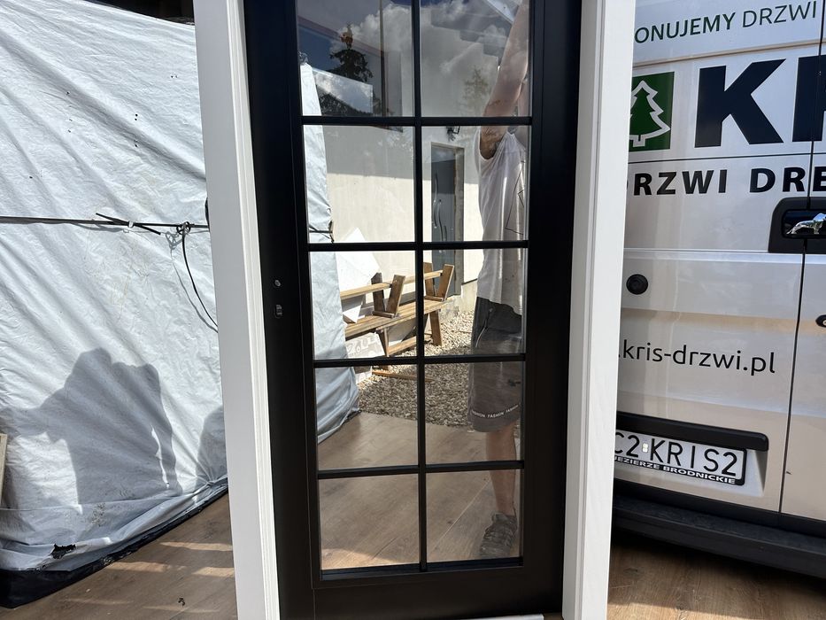 Drzwi drewniane OD RĘKI z ościeżnicą regulowaną bezprzylgowe Czarne