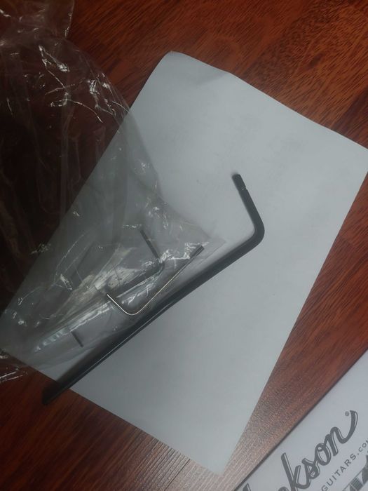 Gitara elektryczna Jackson JS Series Dinky JS11 – Kompletny zestaw (gitara + wszystko oprócz kostek)! Stan idealny!