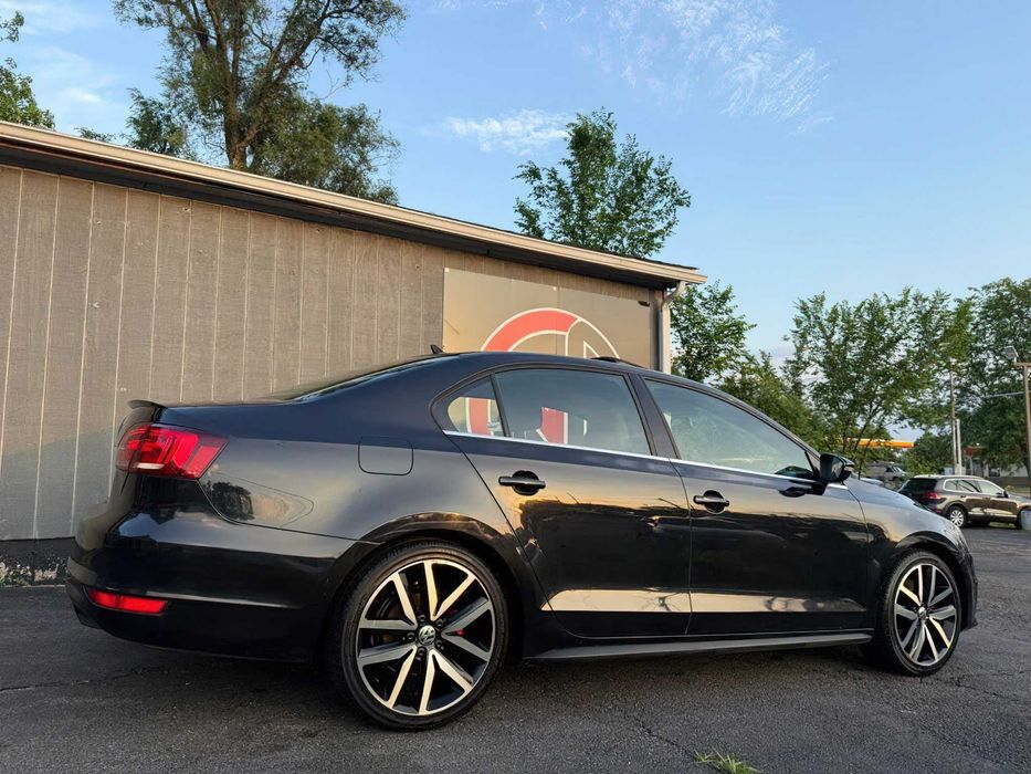 Volkswagen Jetta GLI Autobahn      2014
