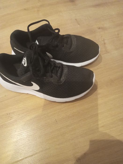 Buty damskie sportowe Nike r.38