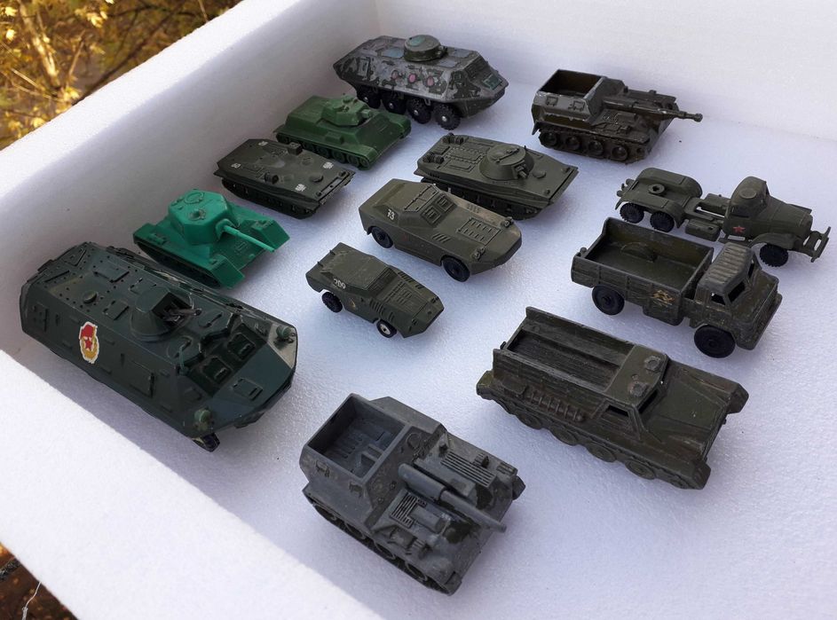 Військова техніка часів срср . ЦІНА ЗА ВСЕ .