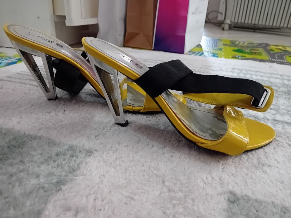 Sapatos salto prof n°38