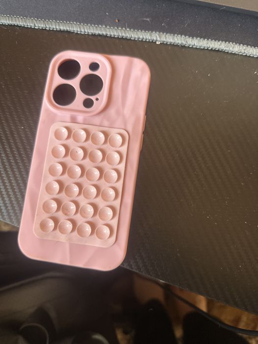 Etui na iPhone’a 14pro