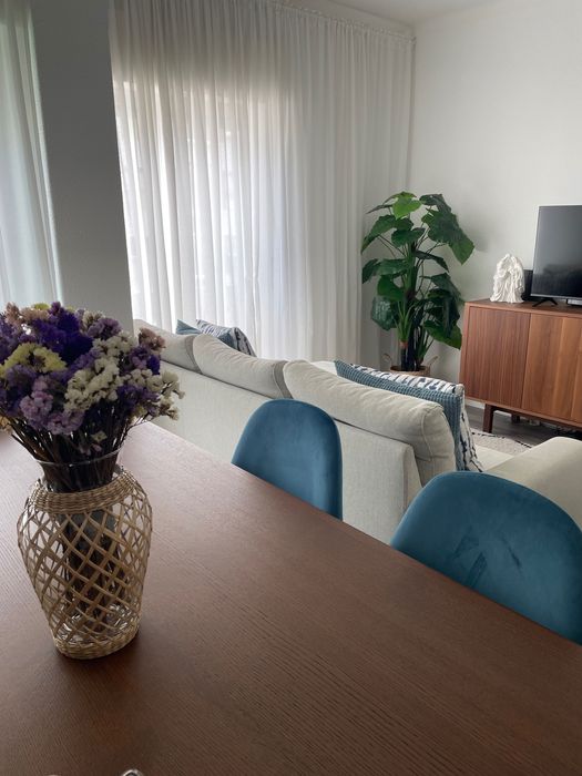 Vendo mesa de jantar