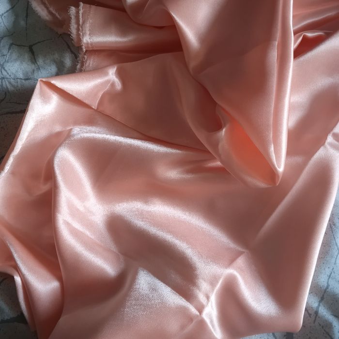 Обрезки - парашютный шелк и др.