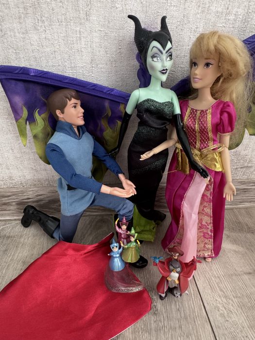 Ляльки Disney Дісней принцеса принц тритон маліфісента