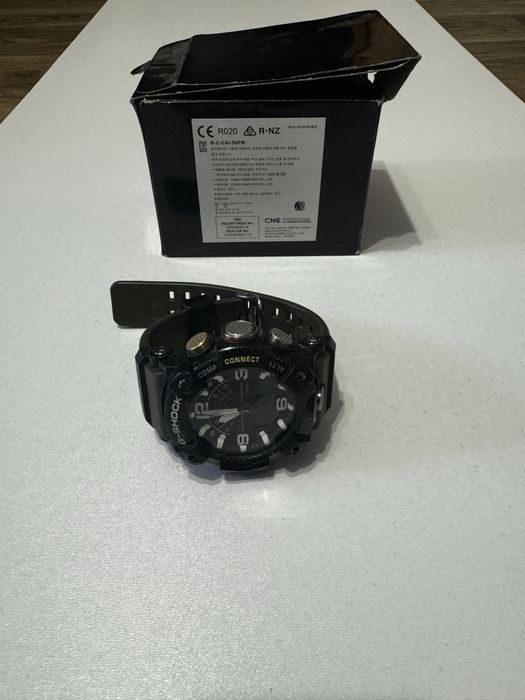 Продам годинник CASIO G-SHOCK карбон