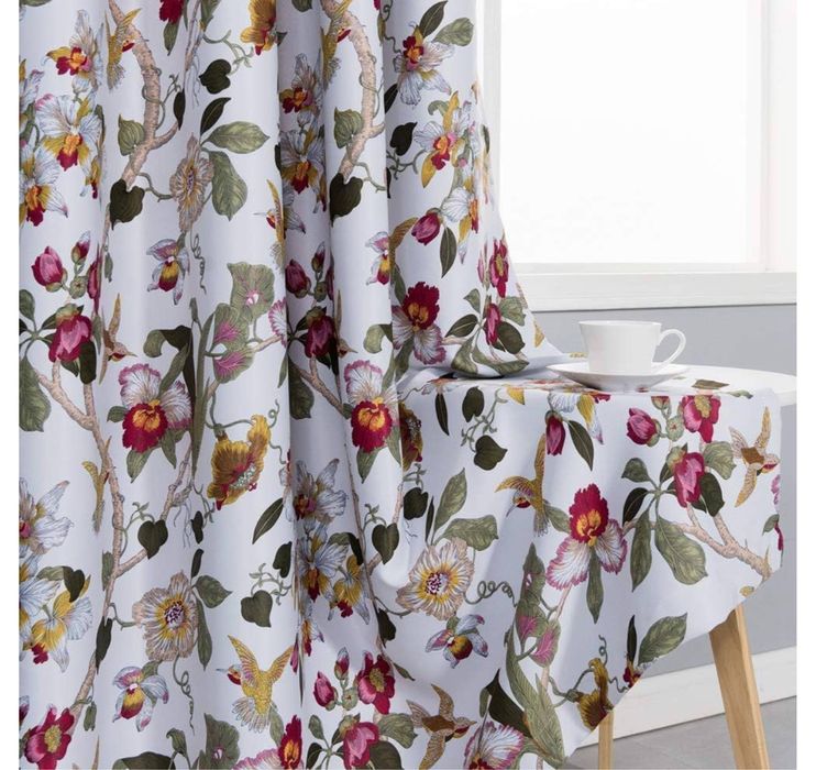 2 Zasłony 140x230cm. Zaciemniające Termiczne Z Taśmą