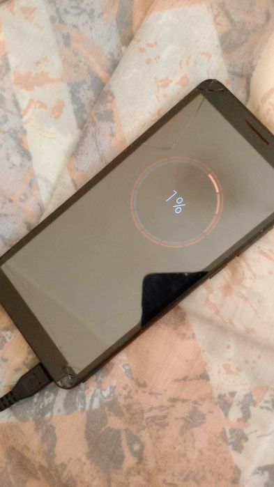 Telemóveis sem uso + tablet (para peças/ para uso)