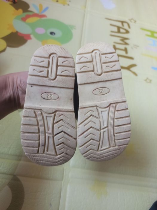 Черевики для дівчинки або для хлопчика унісекс устілка 13,8 см