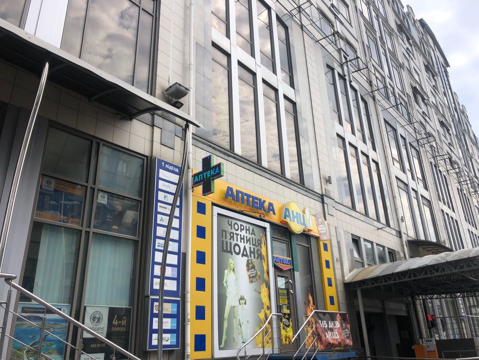 Оренда паркінгу БЦ Олімпійський, вул. Велика Васильківська, 72