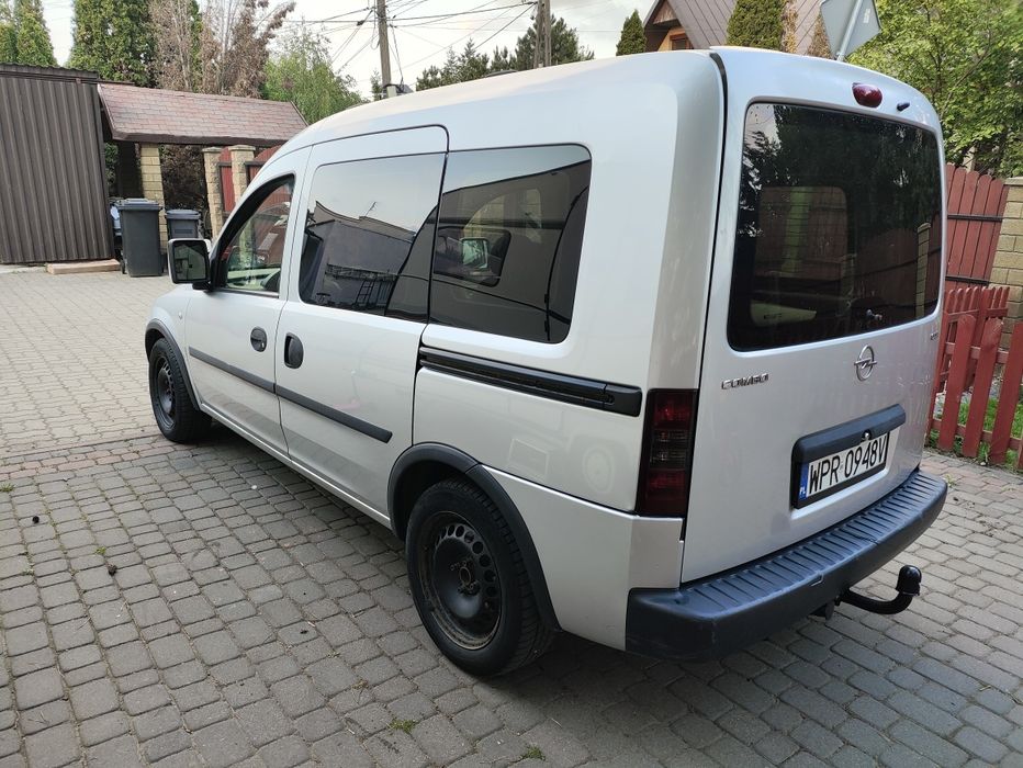 Opel Combo 1.3 ctdi, osobowy, 2008 rok, hak