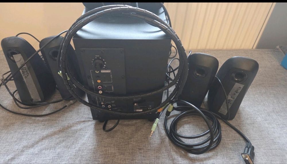 Głosniki Logitech z506 super stan