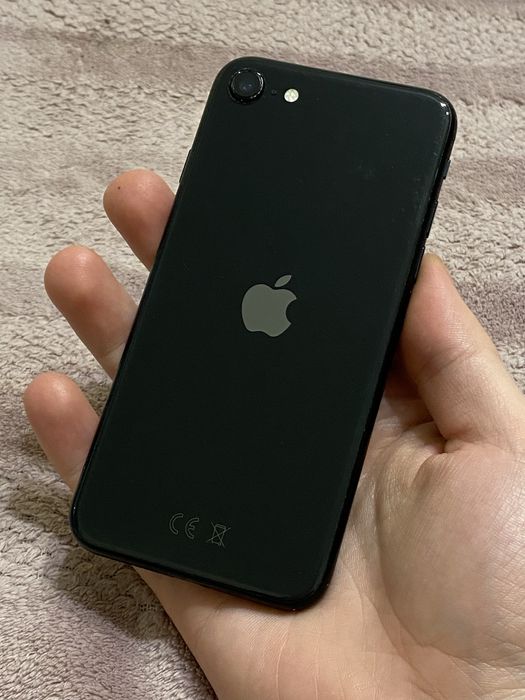 Телефон Apple Iphone SE 2020