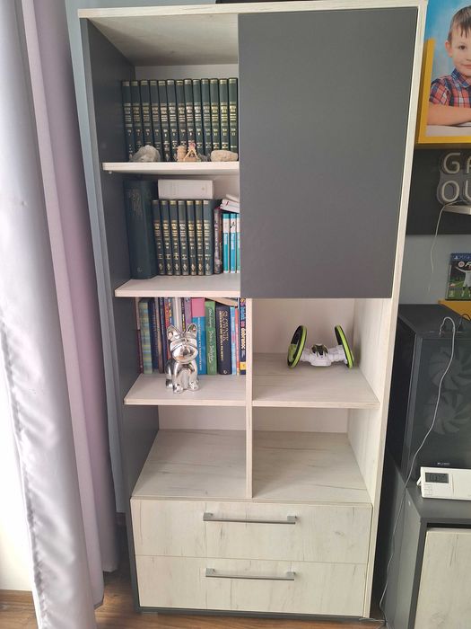 Sprzedam solidny zestaw mebli dla chłopca , wykonany  u stolarza