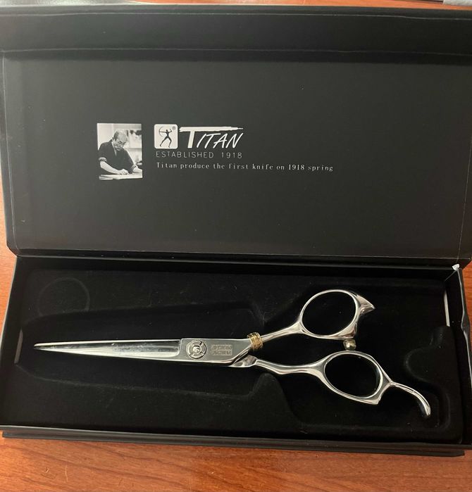 Wmark - Máquina Corte + Trimmer +  Shaver + Tesoura Titan C/ Acessórios