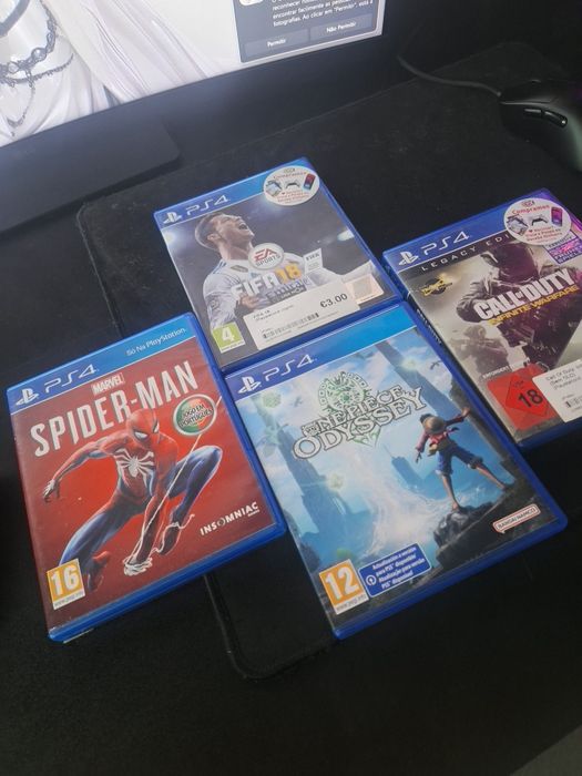 Ps4 semi nova,com teclado mecanico 60%