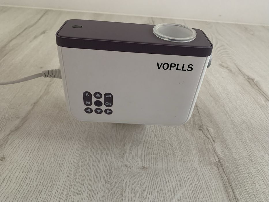 Projektor FHD do 210 cali