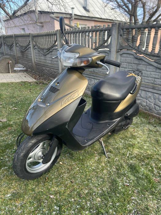 Скутер Suzuki Lets Бабочка