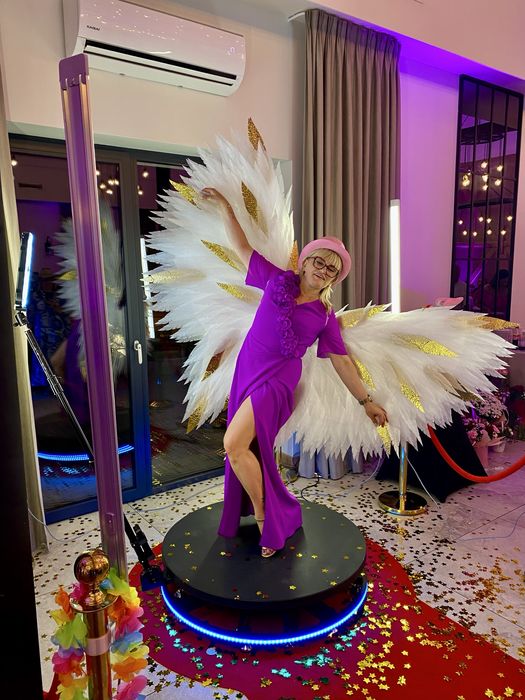 Fotobudka 360+Skrzydła do zdjęć- HIT imprez!