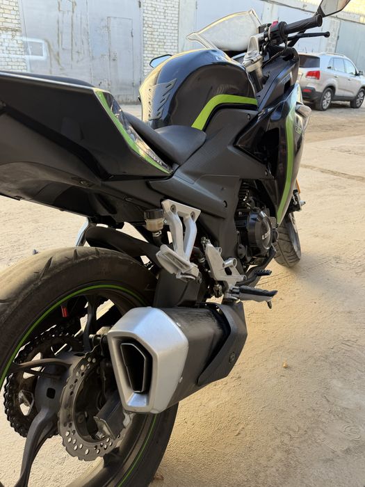 Продам мотоцикл Loncin Gp250